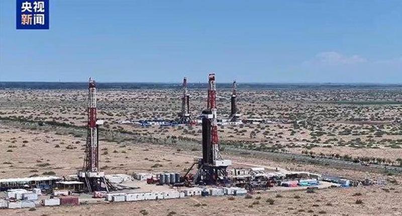 首破5000噸！新疆吉木薩爾頁巖油日產(chǎn)量創(chuàng)新高