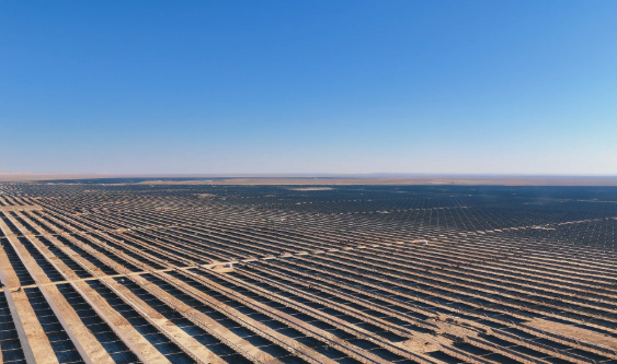 新疆塔城和布克賽爾縣200萬(wàn)千瓦光伏項(xiàng)目竣工投產(chǎn)